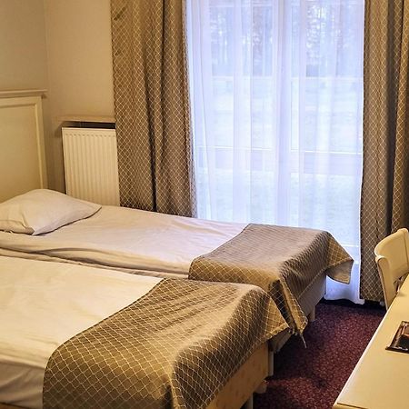 Hotel Sobienie Krolewskie Sobienie Szlacheckie Bagian luar foto