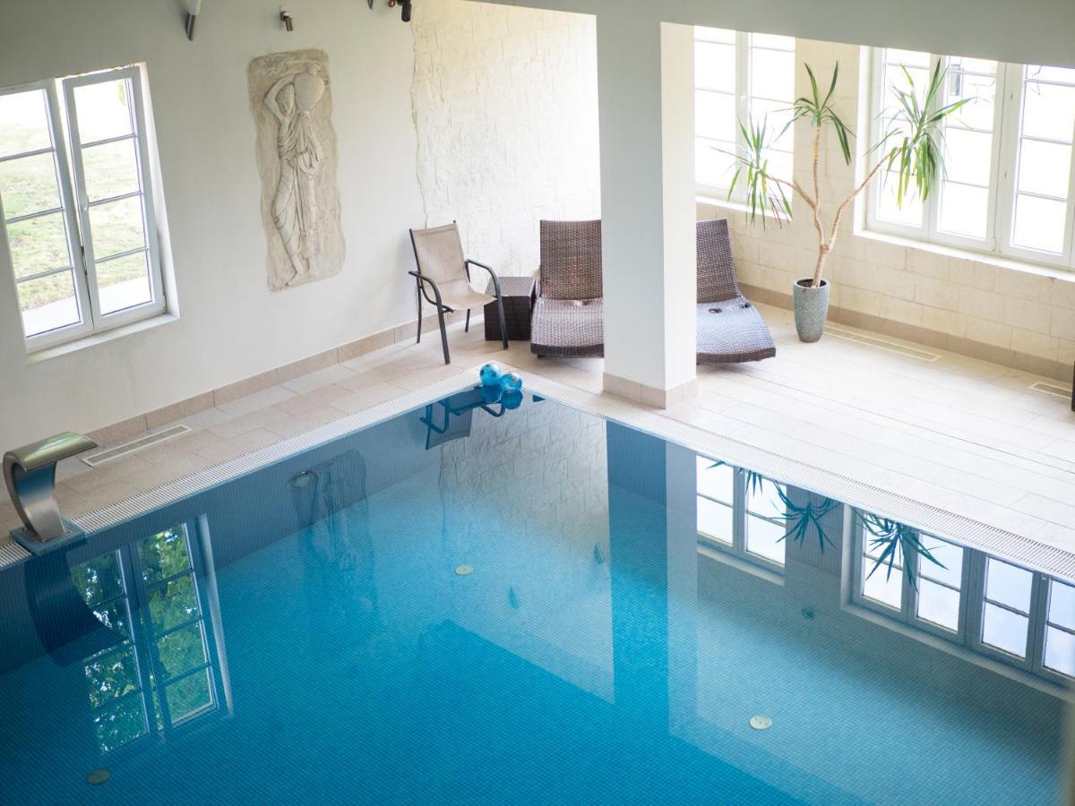 Hotel Sobienie Krolewskie Sobienie Szlacheckie Bagian luar foto