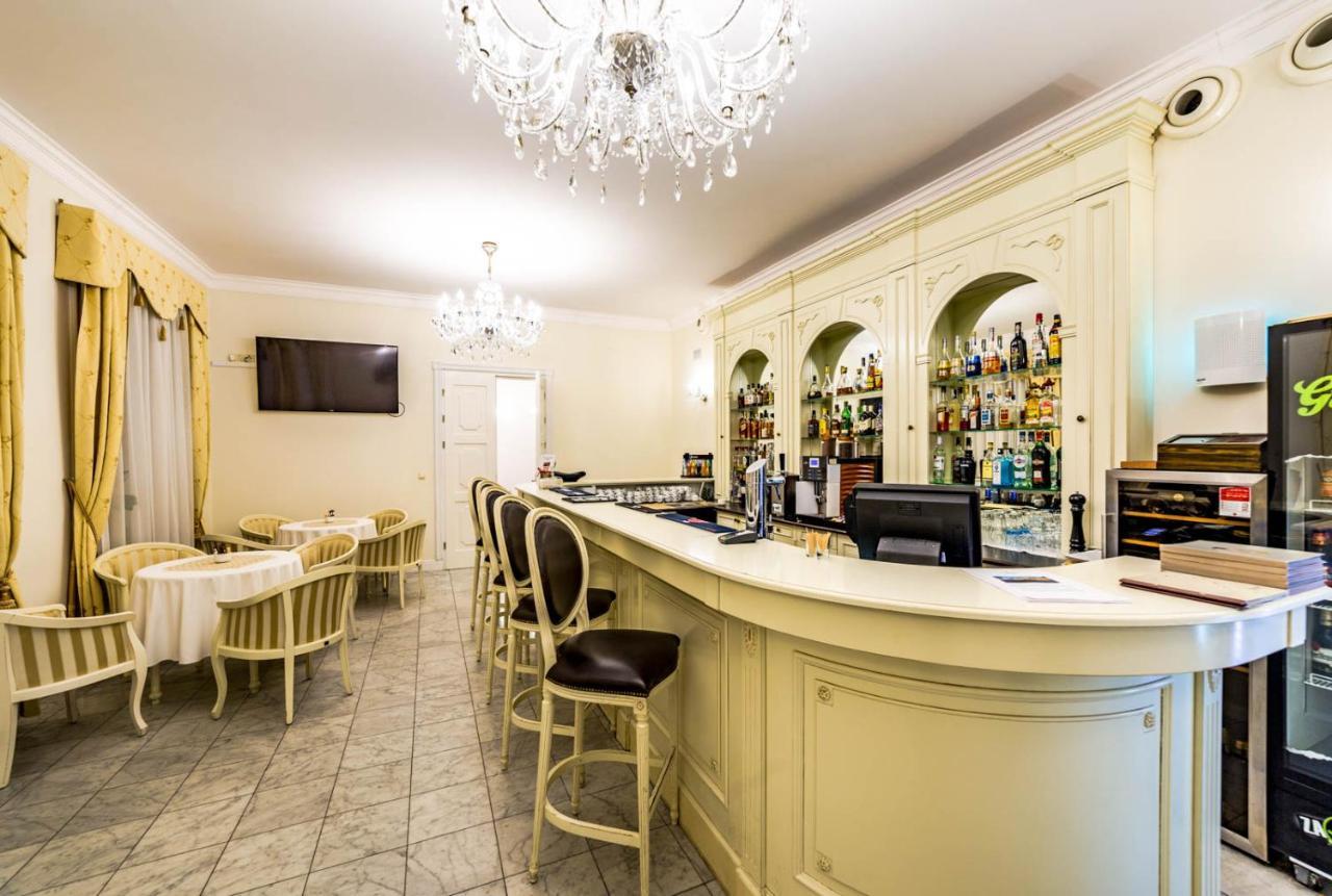 Hotel Sobienie Krolewskie Sobienie Szlacheckie Bagian luar foto