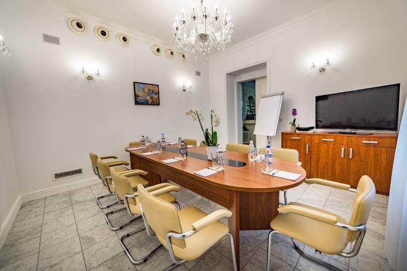 Hotel Sobienie Krolewskie Sobienie Szlacheckie Bagian luar foto
